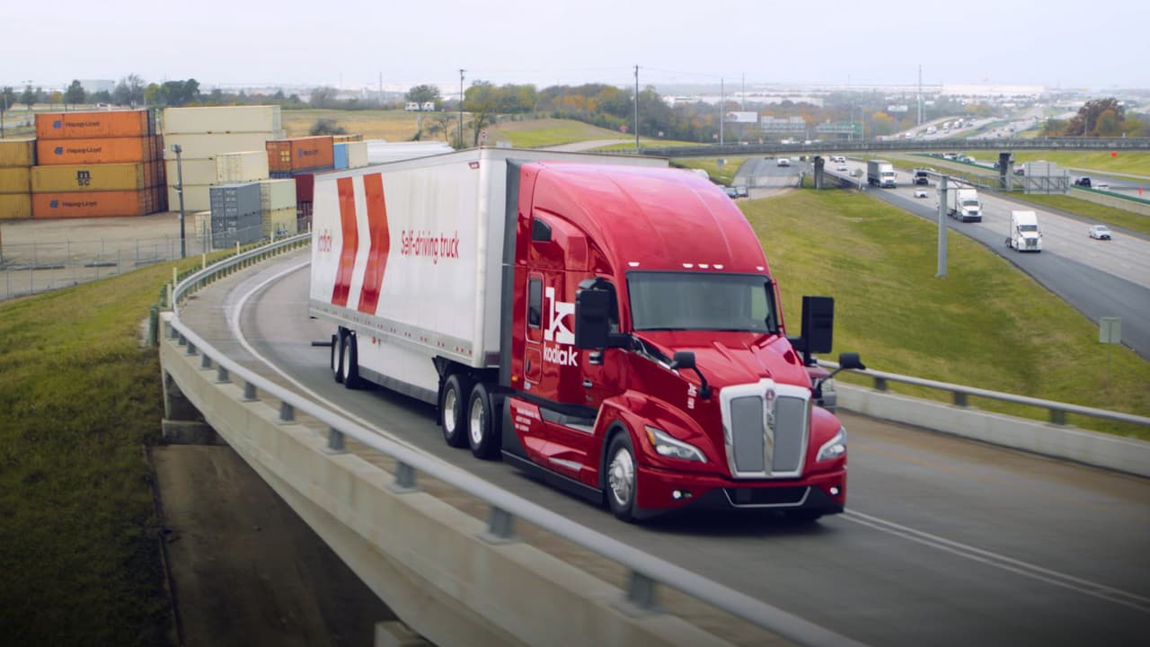 Camiones sin chofer llegan a Texas en 2026: impacto en las rutas, empleos y seguridad