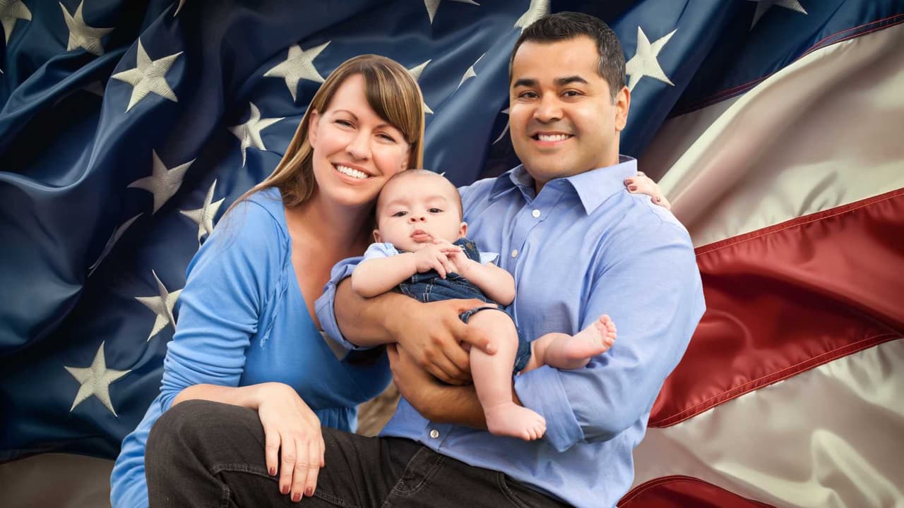 ¿Cómo ayudará a los indocumentados casados con ciudadanos estadounidenses la nueva orden ejecutiva de Biden?