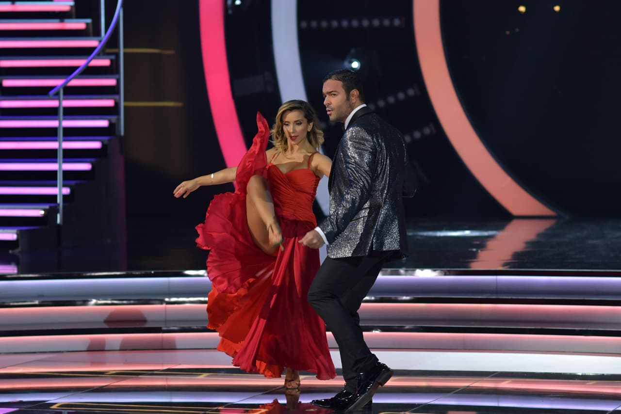 El cantante bailó un foxtrot con la canción 'New York, New York'.