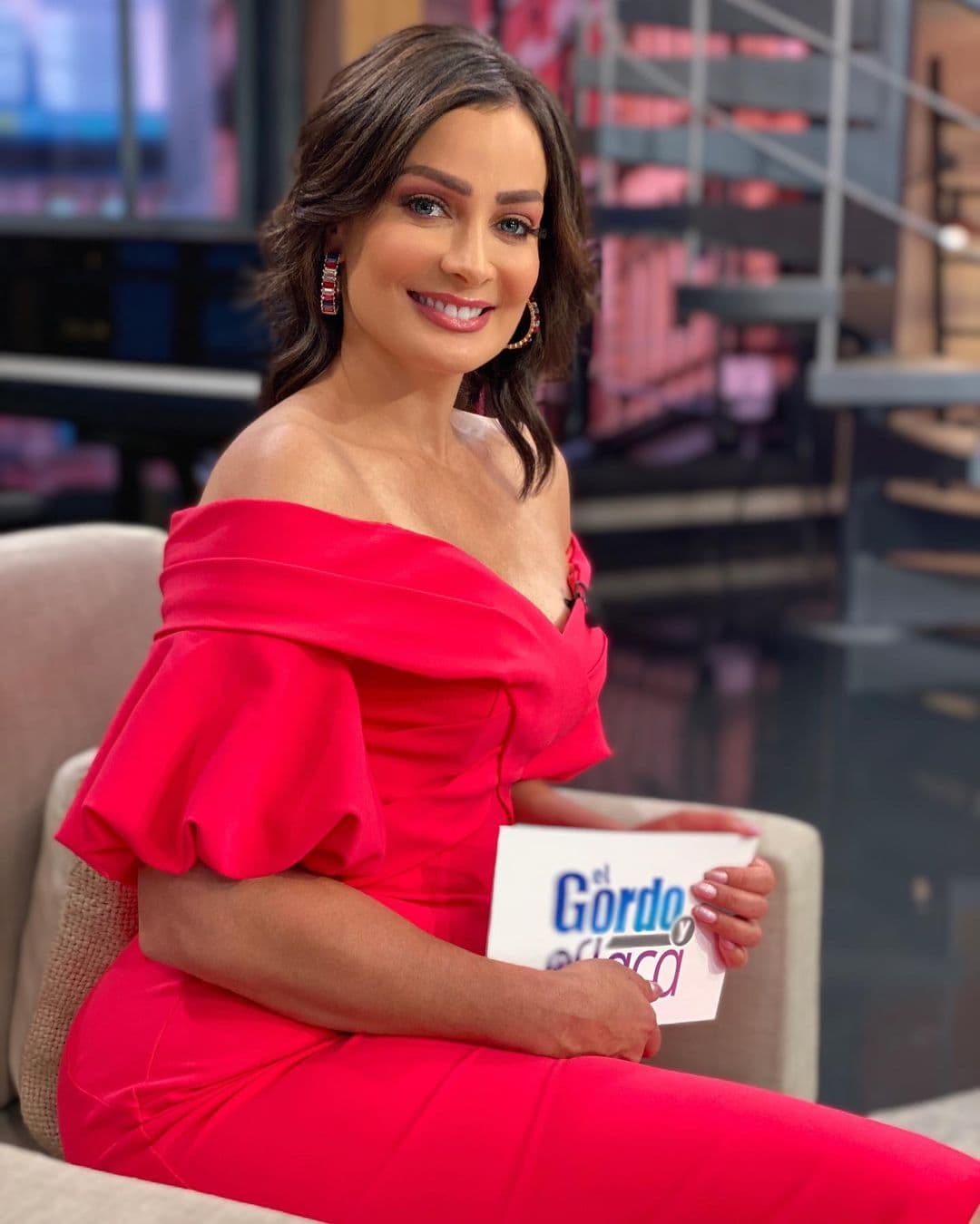 "Gracias por mencionar.
<b>'No Photoshop needed'</b> ('No se necesita Photoshop')", aseguró la también presentadora.
<br>