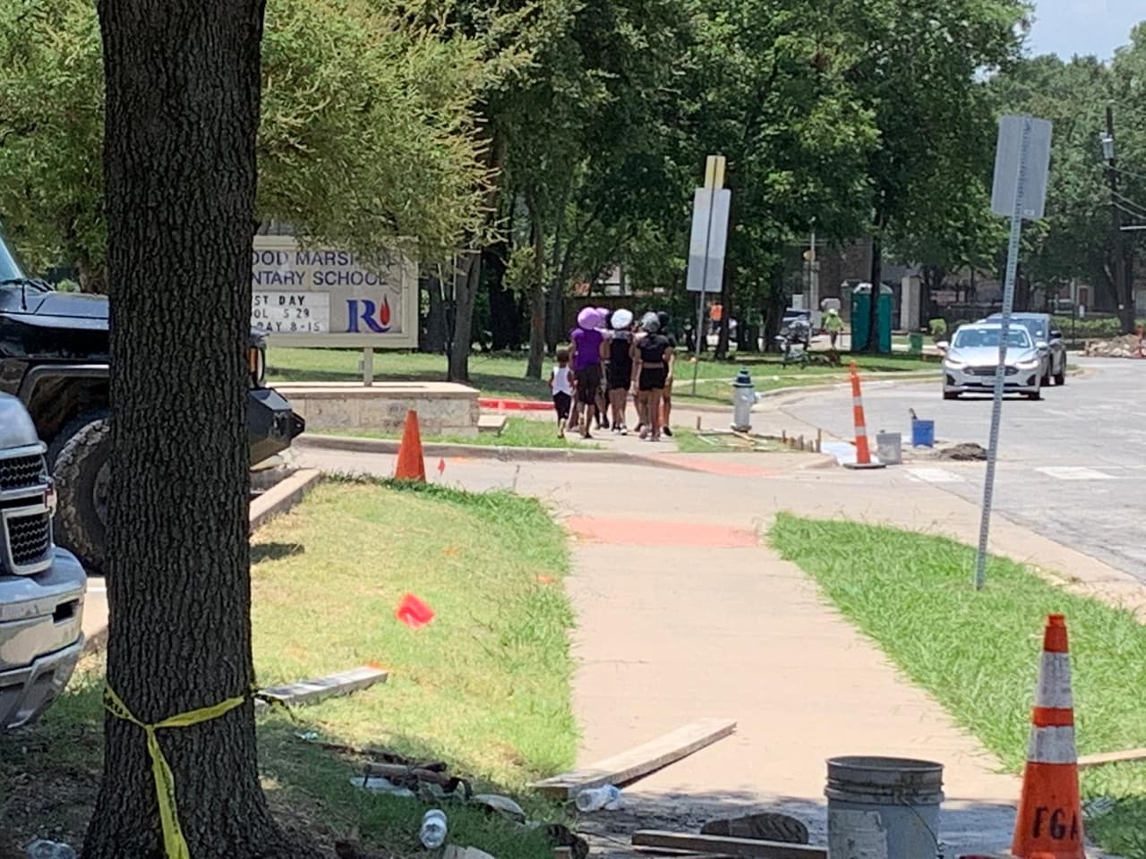 Según las autoridades, un testigo informó que vio el niño con el abuelastro.