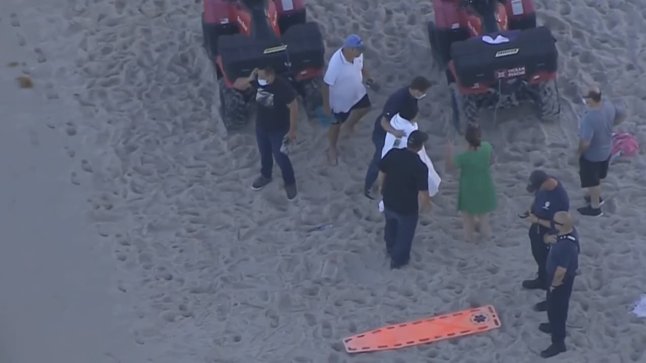 Otro buen samaritano pudo sacar a la menor del agua.
<br>