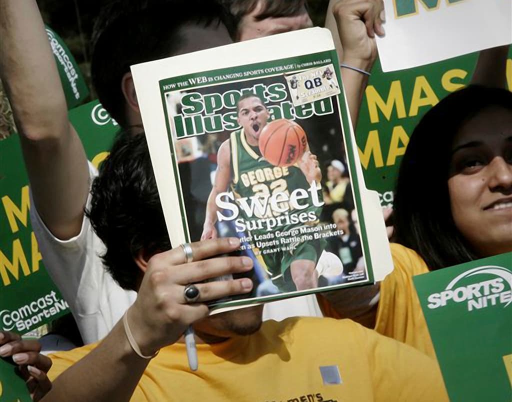 Sports Illustrated es acusada de utilizar inteligencia artificial y autores falsos para producir artículos