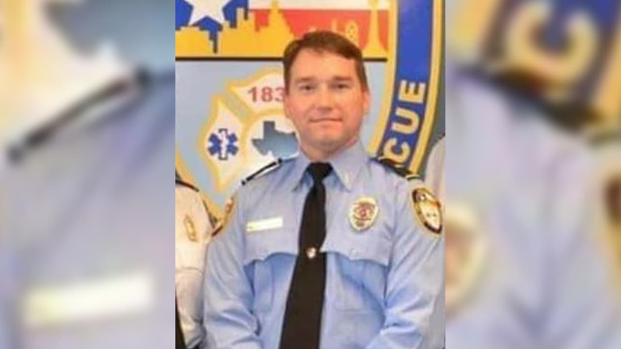 La policía informó que el incidente ocurrió en la cuadra 2100 de Seamist Drive y W. 18th Street alrededor de las 2:30 a.m.