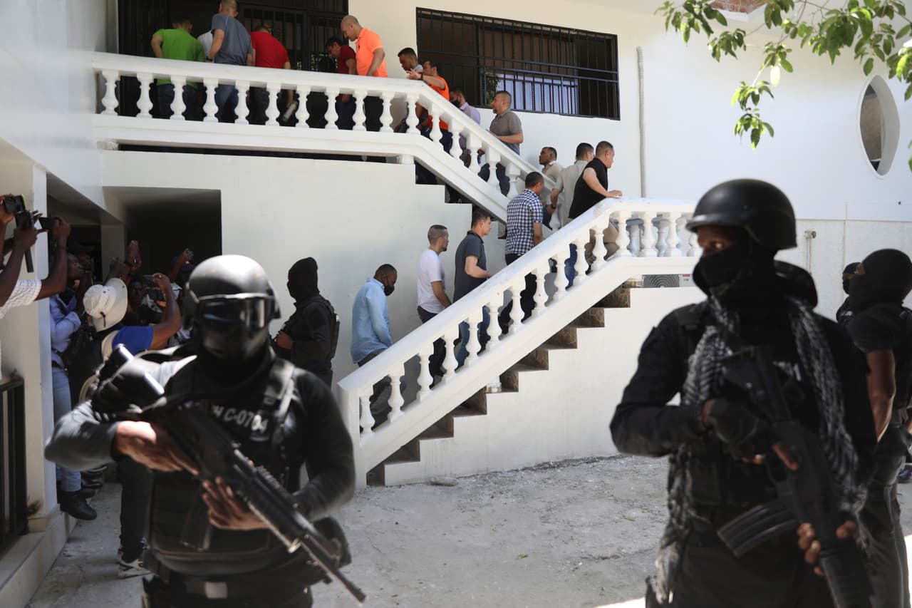 A cinco años del crimen: EEUU recibe la extradición de 18 sospechosos por el asesinato de Jovenel Moïse