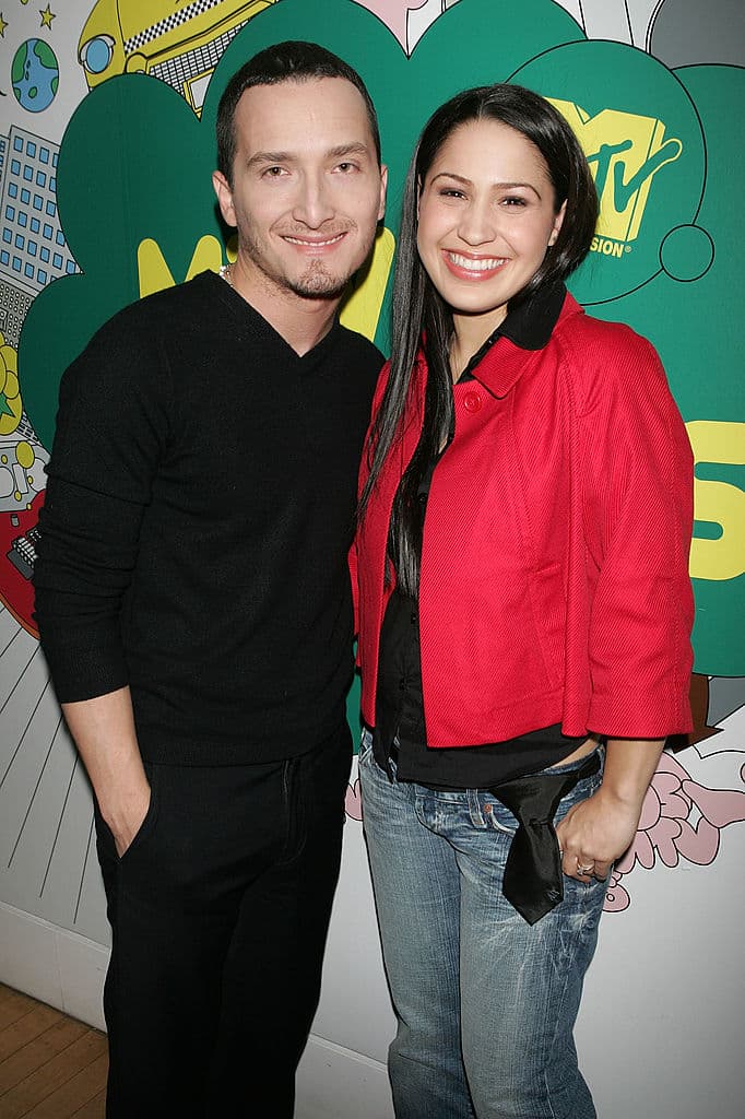 En cuanto a su vida personal, está casada con el también músico puertorriqueño Obie Bermúdez y juntos tienen un hijo.