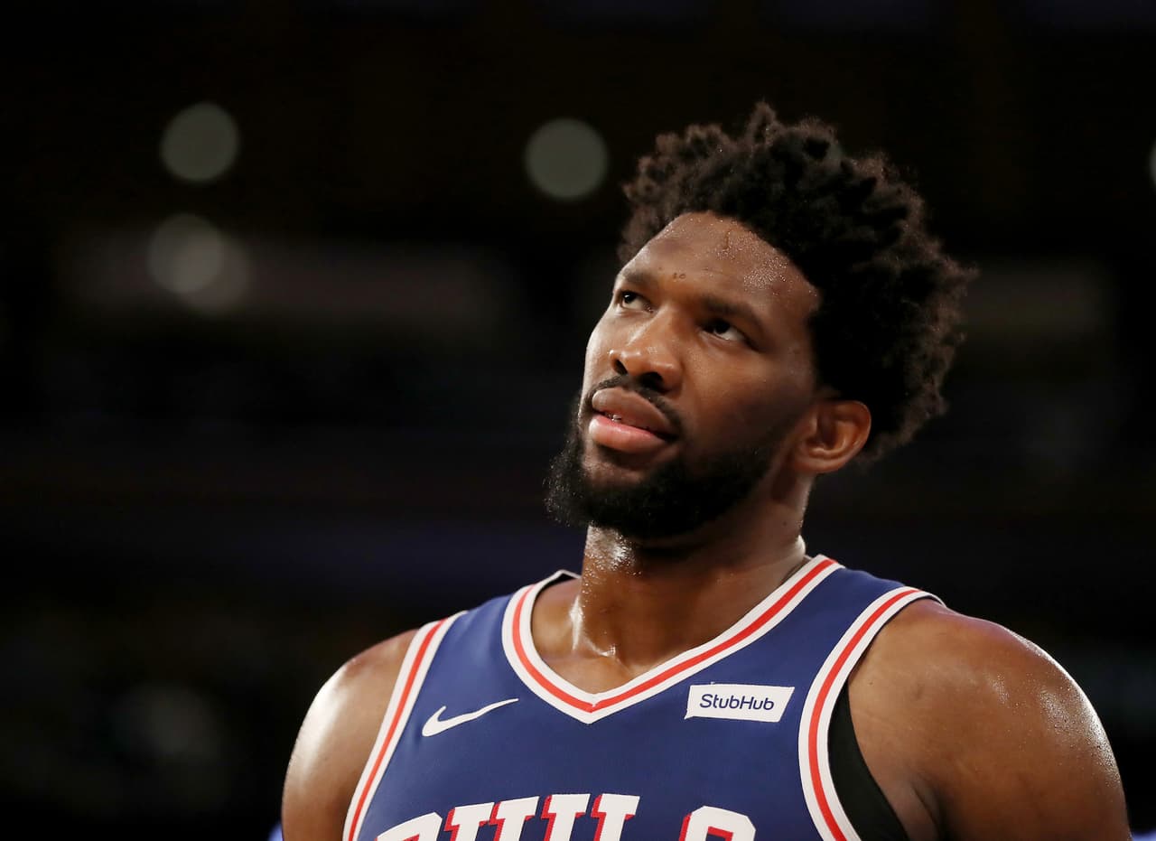 <b>76ers 126-111 Knicks:</b> los de Nueva York siguen hundidos en el Este, mientars que los de Filadelfia recuperaron el camino del triunfo. Los 26 puntos, 14 rebotes y tres asistencias de Joel Embiid fueron el envión que necesitaban los Sixers en el Madison Square Garden.