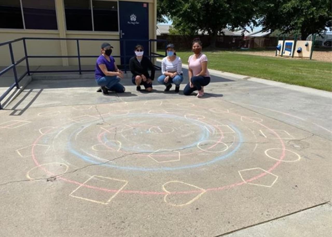 Por esta razón, crear
<b>nuevos espacios para la actividad física en los establecimientos educacionales</b> es parte de una de las acciones diseñadas en el plan, el cual tiene fecha de ejecución entre el 2019 y 2021.