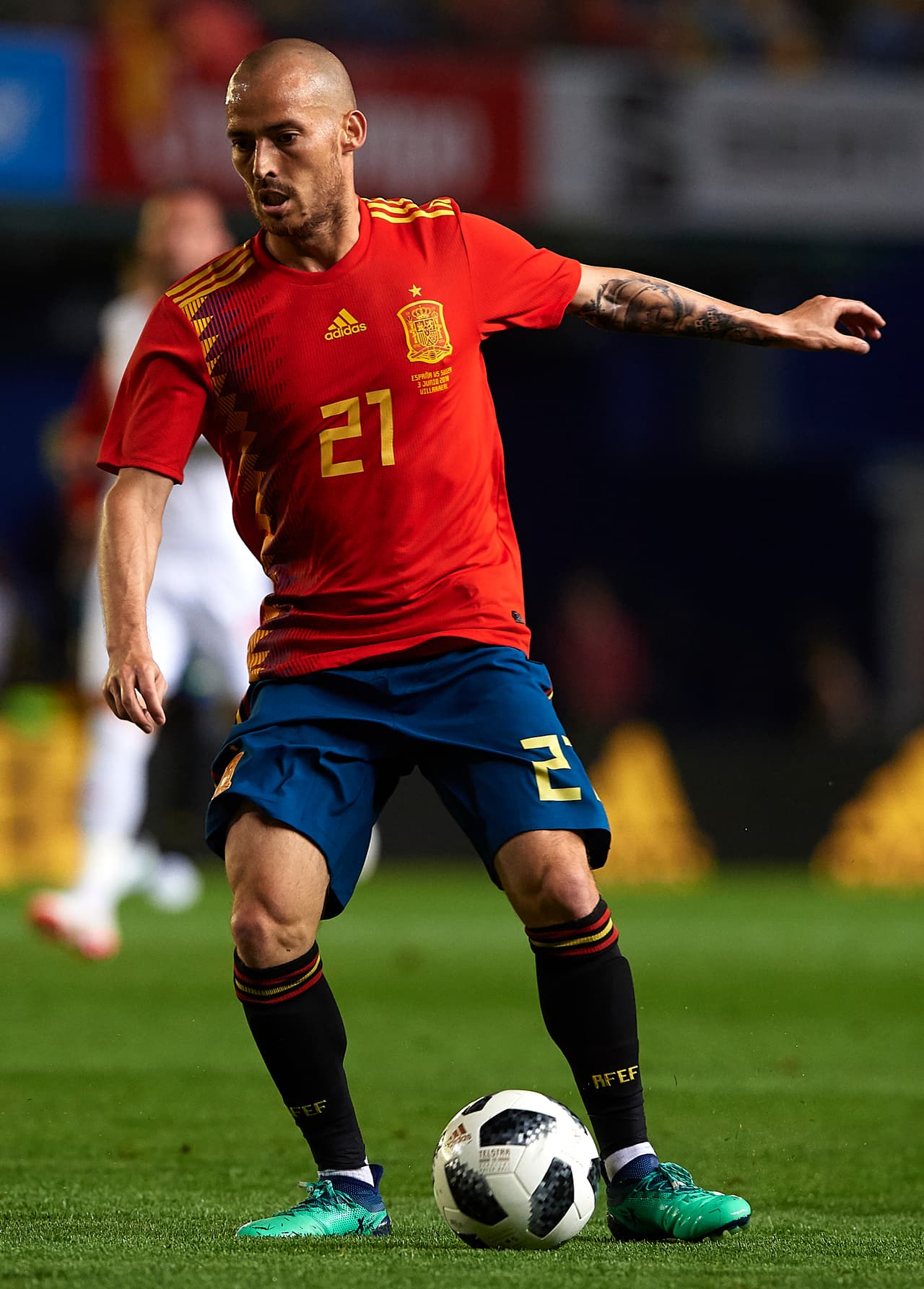 <b>David Silva</b>:
<b>17 millones de dólares</b>. Es volante de la Selección de España y juega con el Manchester City de Inglaterra.