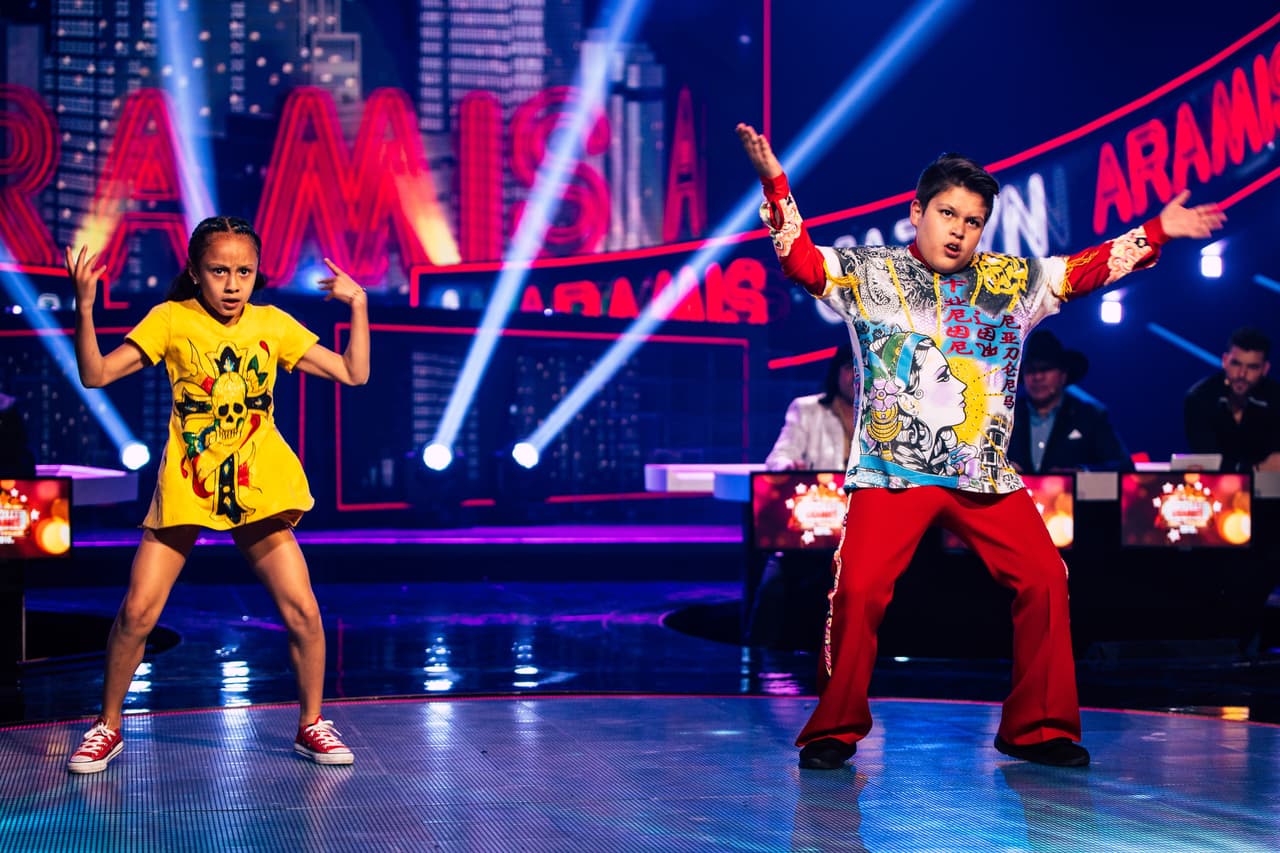 Siguieron los bailes y este fue el mix de baile de Jazlyn y Aramish de 'Los Súper Powers'.