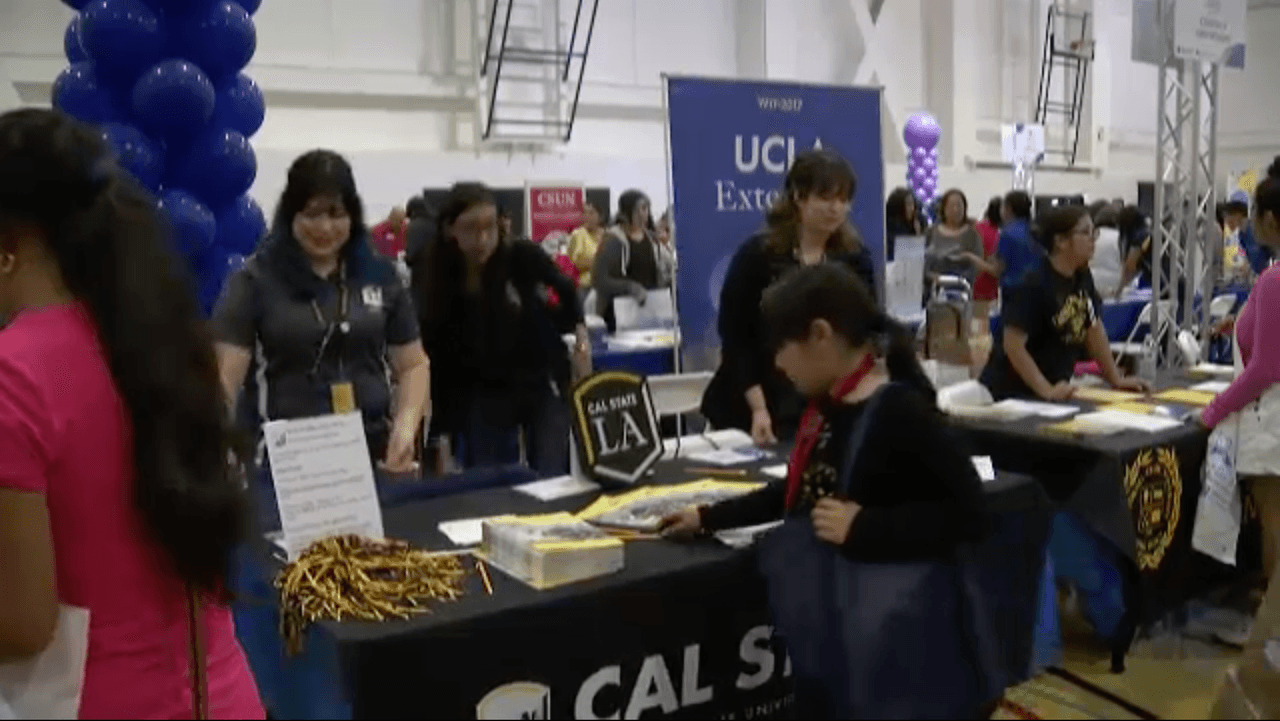 La meta de la campaña es promover la educación en los latinos.