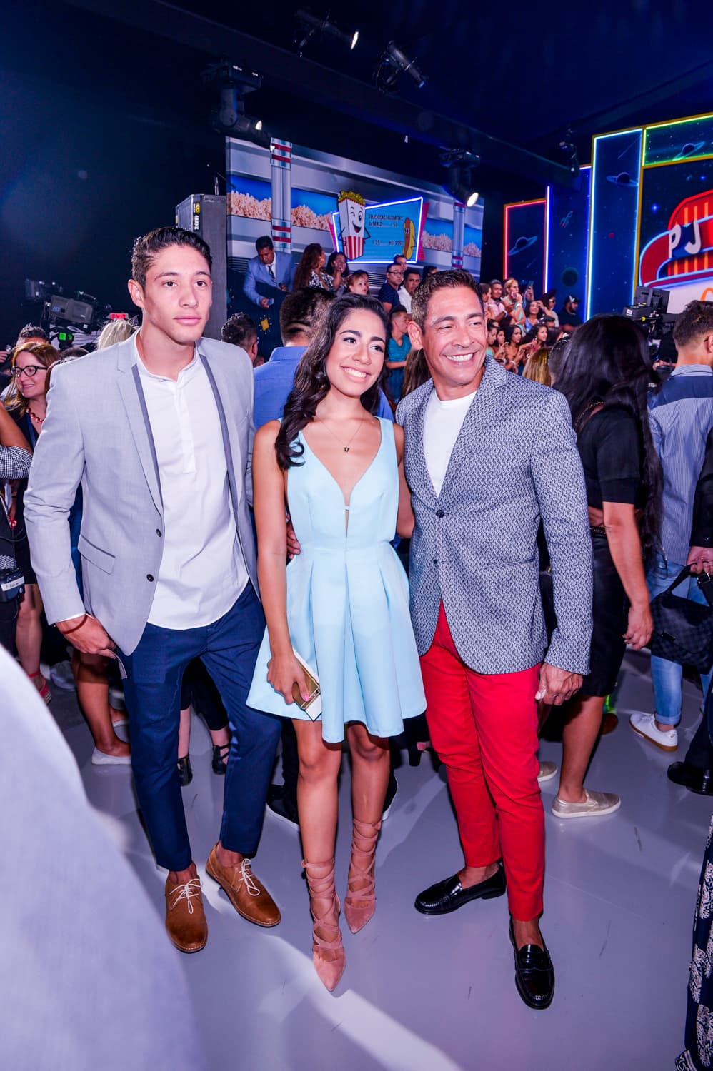 Johnny Lozada llegó con la chica más bella de la noche, ¡su hija!