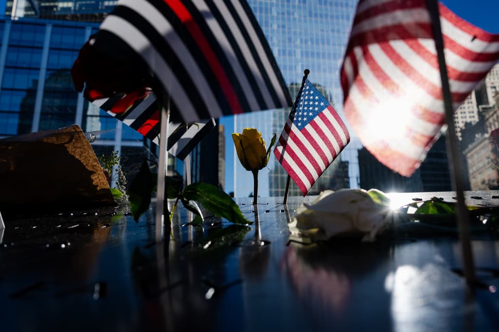 La semana en video: La bandera mexicana que interrumpió a JD Vance; un concierto cancelado enfurece a todos y los homenajes del 9/11 en NYC