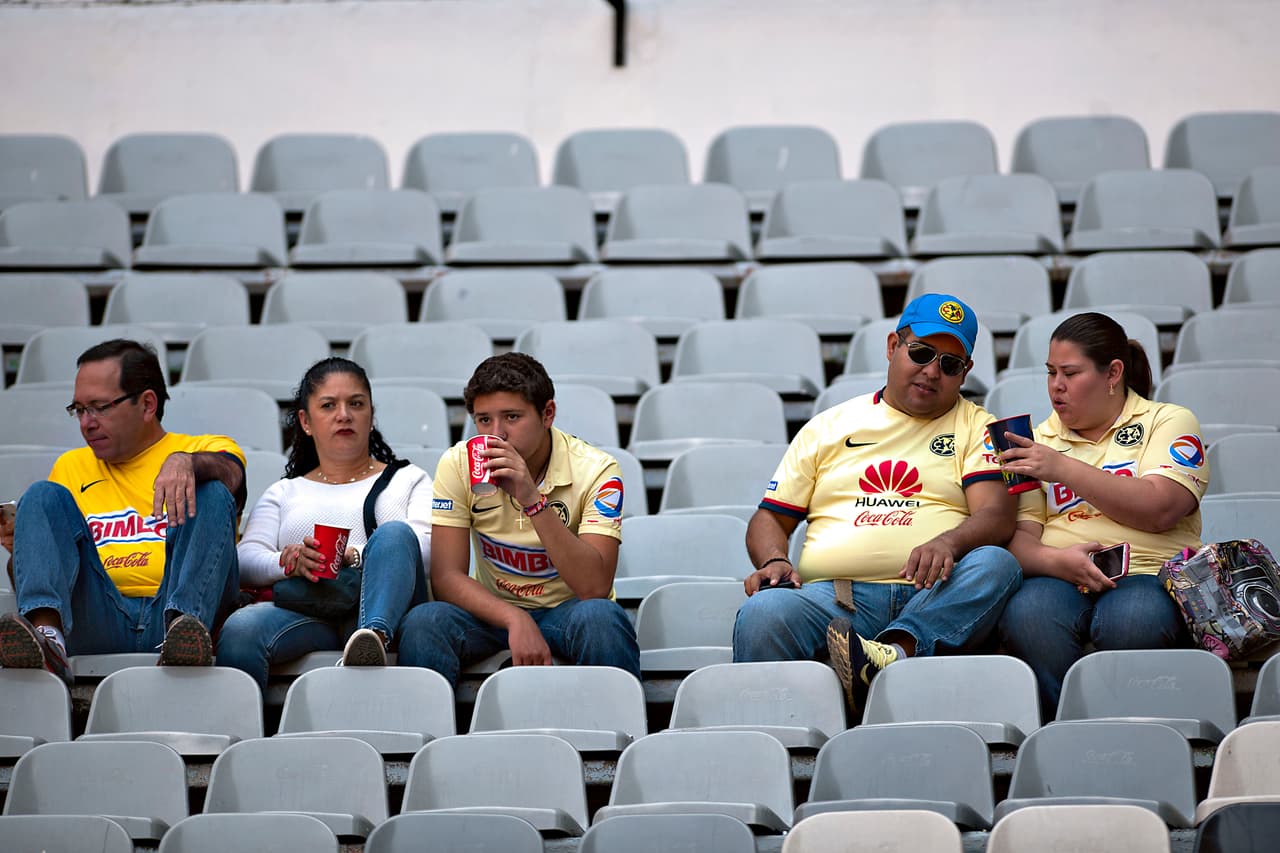 La afición castigó al América en el Estadio Azteca