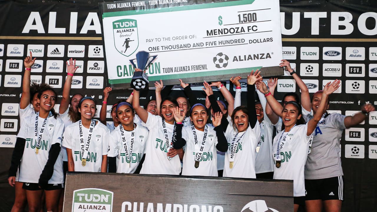 TUDN ALIANZA FEMENIL: MENDOZA FC ES EL PRIMER CAMPEÓN EN DALLAS
