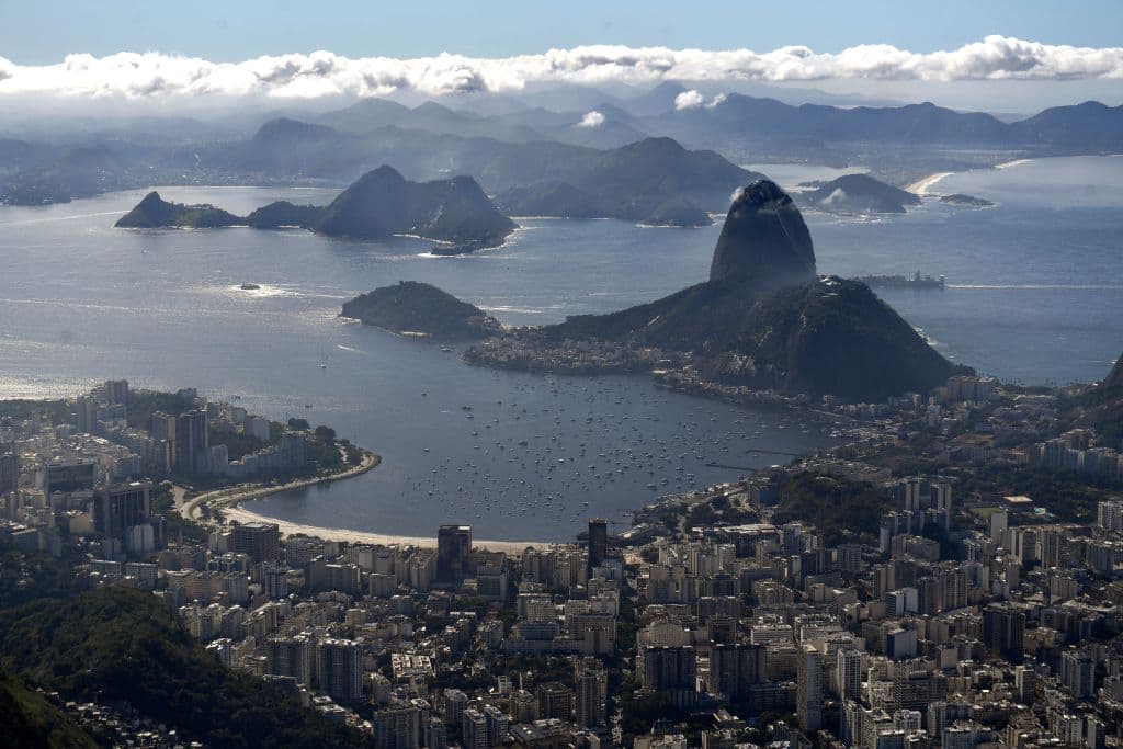 <b>48. Río de Janeiro, Brasil</b>. En la
<a href="https://www.univision.com/noticias/trending/vecindarios-cool-geniales-ciudades-mundo-time-out-2021-fotos">lista de <i>Time Out </i></a>se destaca su exhuberancia natural y la reactivación de su espíritu de fiesta tras el parón de la pandemia.