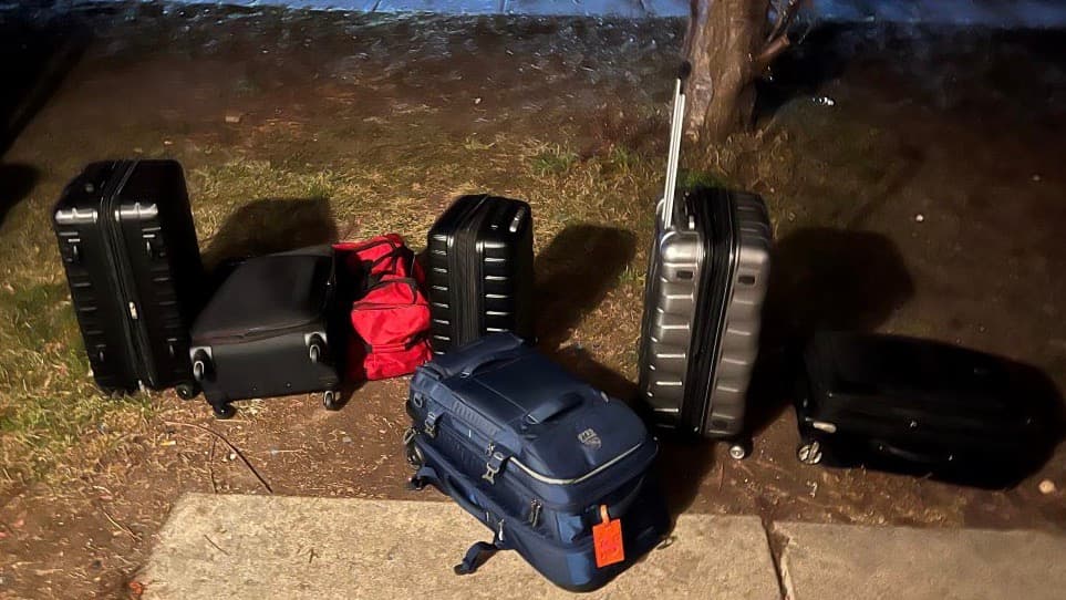 Mujer es arrestada por robo de equipaje en Aeropuerto de Salt Lake City