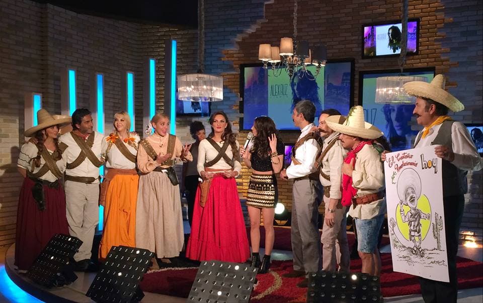 En la Música de Hoy: ALEX RUZ presenta su sencillo “LIGHTS”.