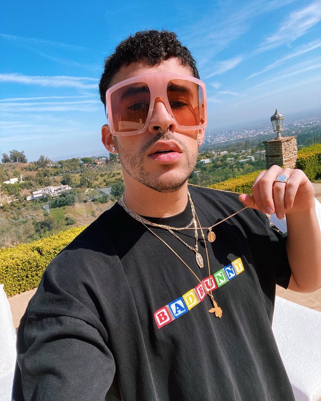 <b>Bad Bunny</b> ha sido bastante reservado con su vida Ãntima y personal, por lo menos hasta hace un poco.