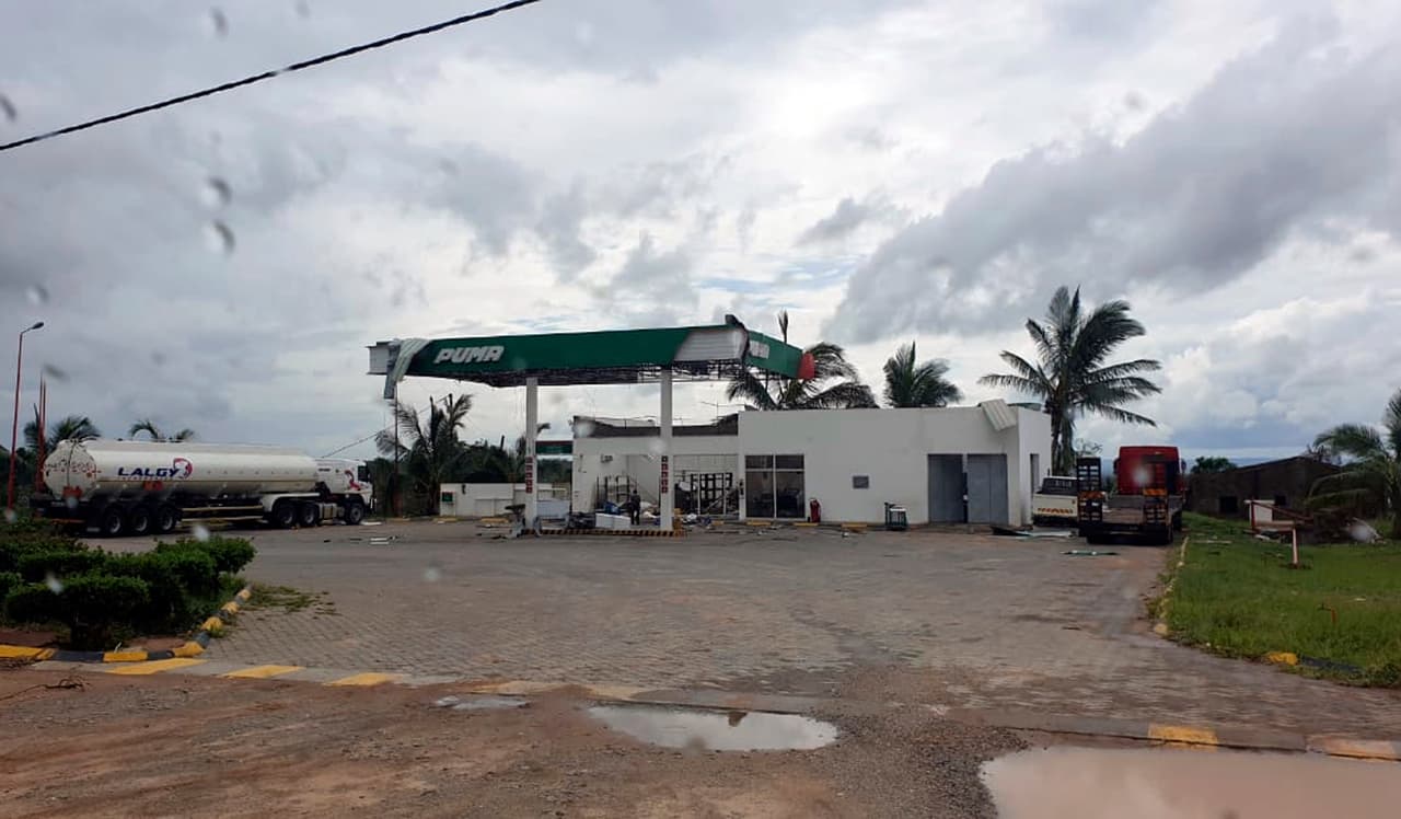 Kenneth tocó tierra el jueves por la noche en una parte de Mozambique que no había visto una tormenta tan feroz en al menos 60 años, según dijeron los expertos. Esto ha avivado las preocupaciones sobre la influencia del cambio climático en las tormentas sobre la vulnerable línea costera del Océano Índico.
