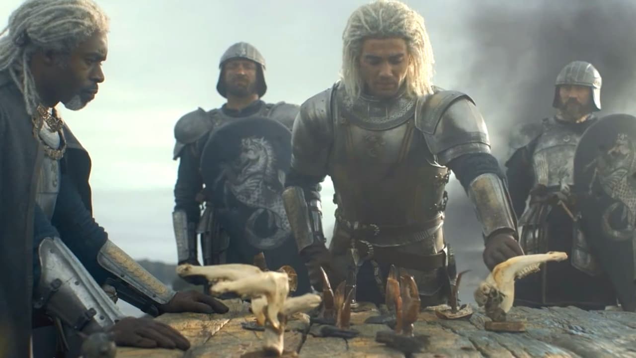 Lord Corlys Velaryon es el padre de Laenor Velaryon.