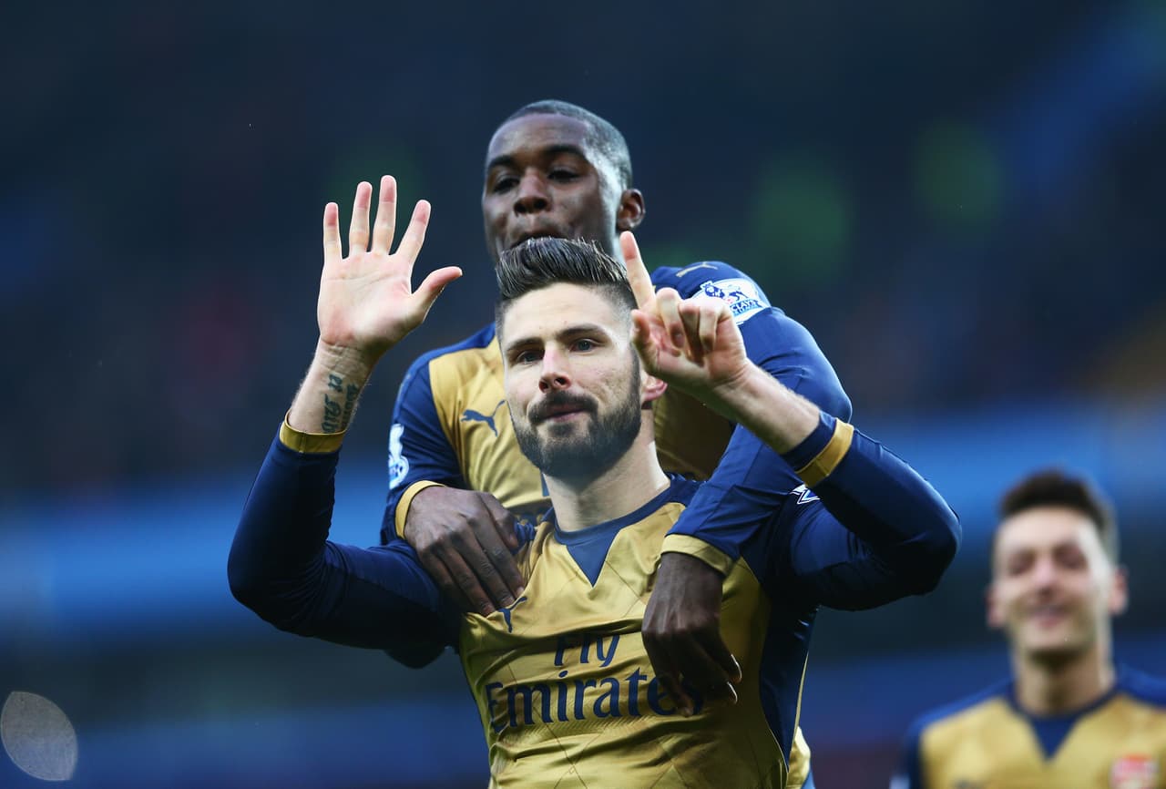 Aston Villa 0-2 Arsenal: Giroud y Ramsey ponen líder al Arsenal