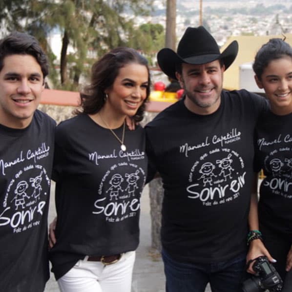 Han procreado cinco hijos que se han convertido en la sensación en redes sociales.