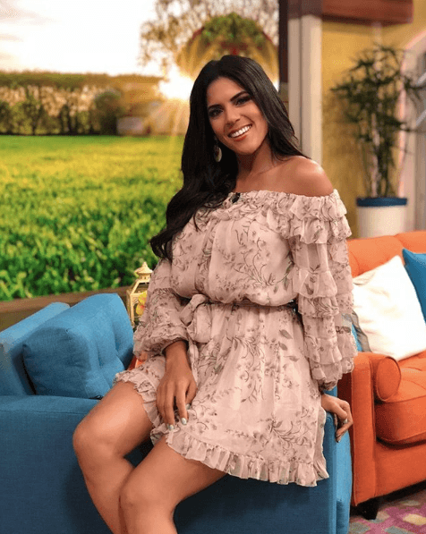 <b>Francisca Lachapel</b>:
<br>En el #LaborDay no todos pueden disfrutar del descanso, pero sí de trabajar con muchas ganas y actitud positiva. ¡Muy bien para nuestra Bella!