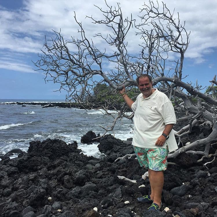 <b>6. Monedero.</b> La pequeña bolsa para monedas es otro regalo de su esposa. "Me llevo un pequeño monedero que mi esposa me dio y dice 'Te quiero hasta la luna y de vuelta', lo llevo para que me dé buena suerte".
