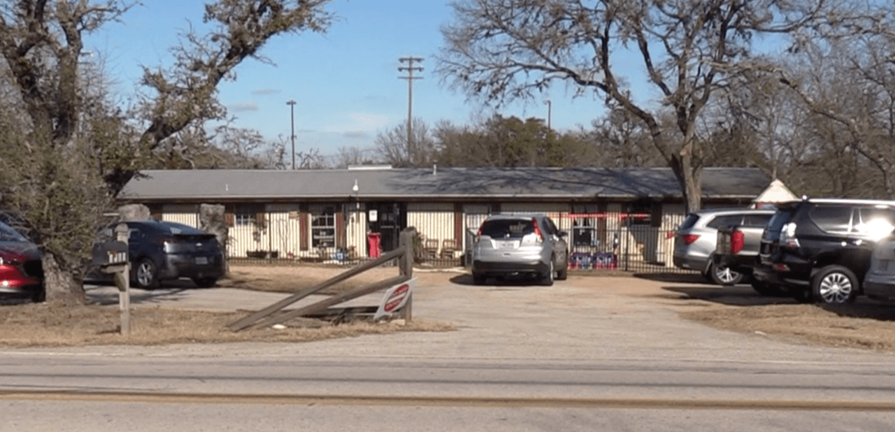 Arrestan a empleado de escuela preescolar de Austin por abusar sexualmente de una menor
