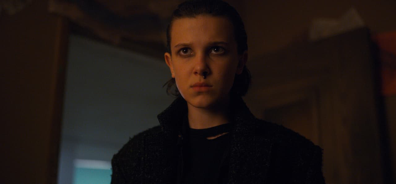Eleven (Millie Bobby Brown) en la temporada 2 de 'Stranger Things'.