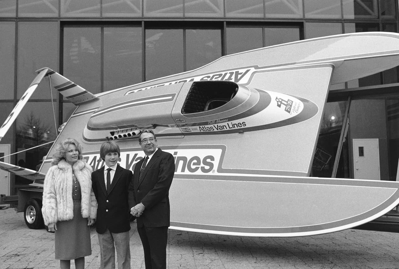 El recinto ha permitido dar un vistazo a la historia de la aviación y la carrera espacial. En la imagen, de 1893, aparece un hidroplano de Atlas Van Lines.