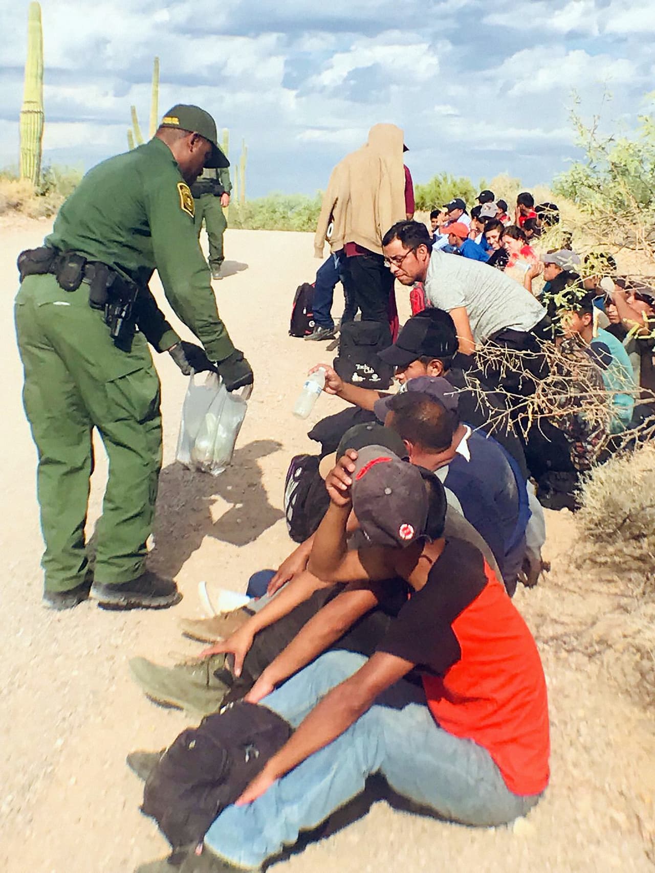 Desde entonces cada semana han ido aumentando hasta
<b>más de 200 inmigrantes por día.</b>