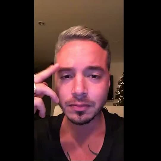 Y le ha dado por estar muy reflexivo.