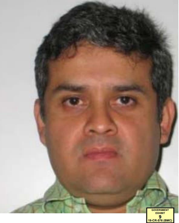 Abogado Óscar Javier Paredes Echegaray.