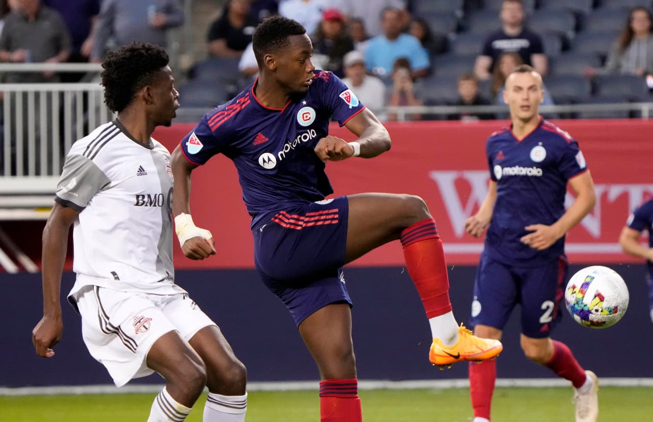 ¿Nace una estrella? Xherdan Shaqiri y DT de Chicago Fire aconsejan a Jhon Durán