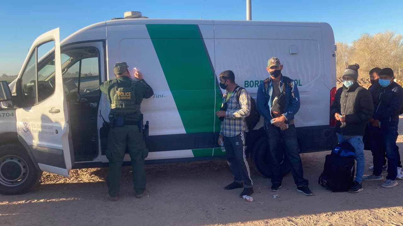 ACLU pide bloquear la norma estatal que penaliza a inmigrantes indocumentados en Arizona
