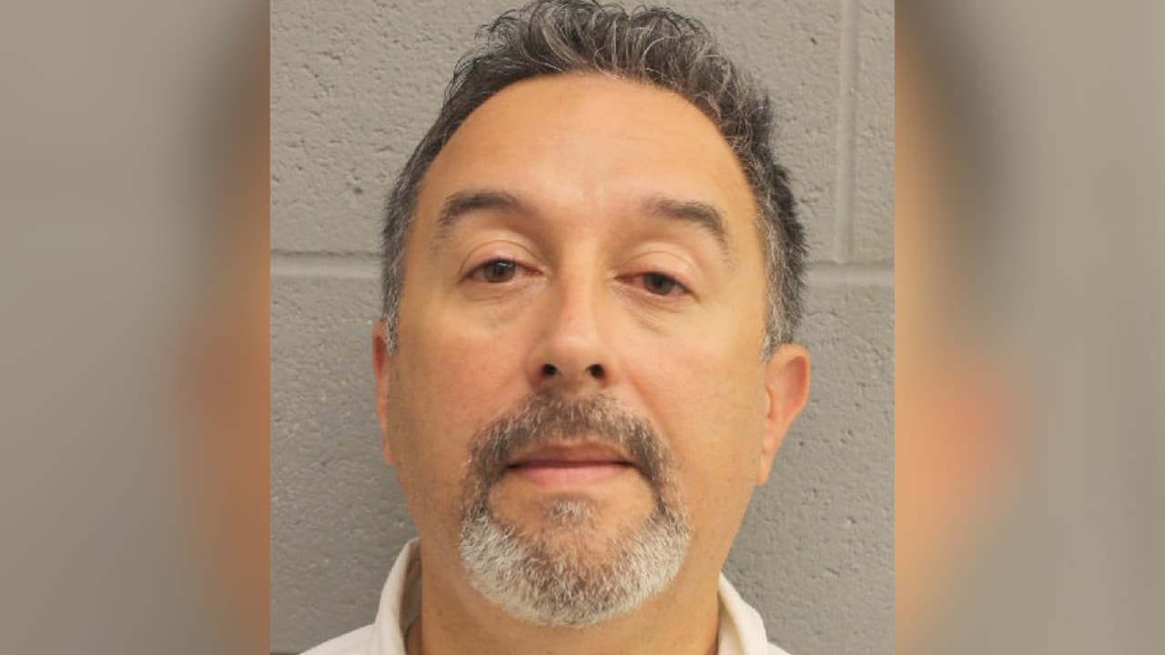 Richard Montoya, fue arrestado por DUI, las autoridades indicaron que es su segunda ofensa.