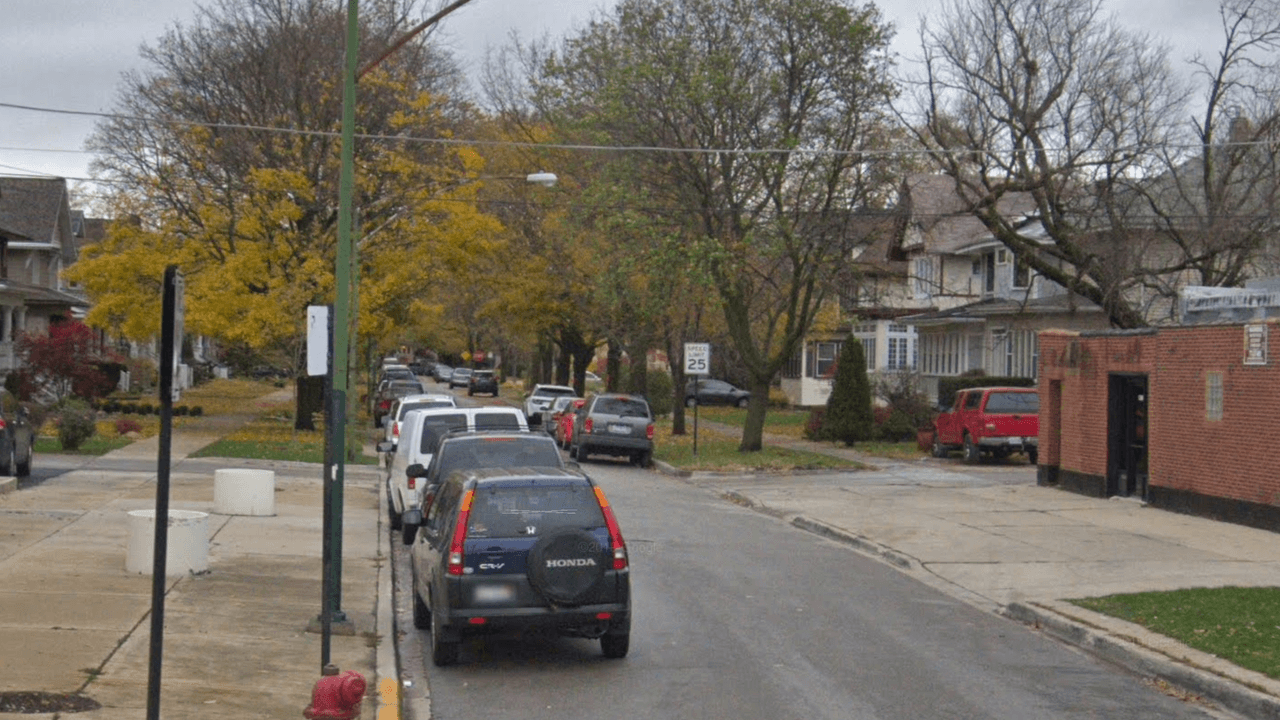 Delincuentes están robando a mano armada vehículos en Cragin y Portage Park