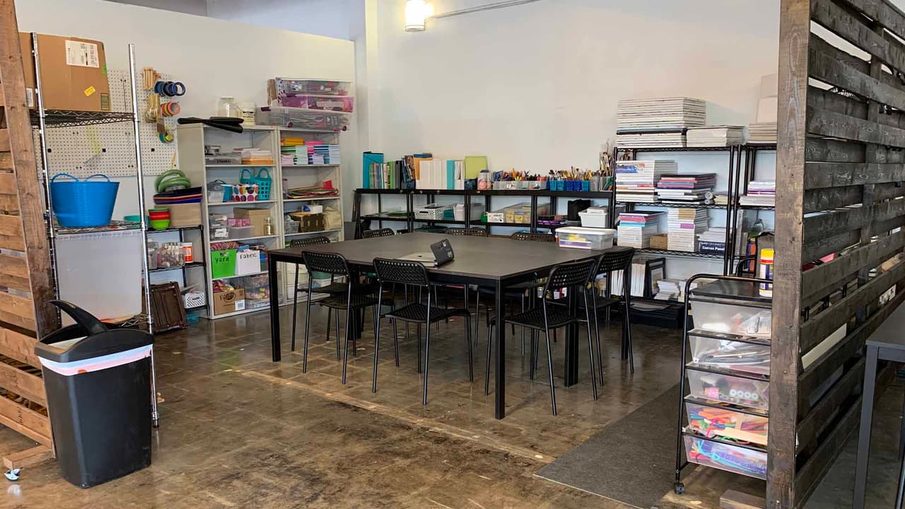 El centro Art in The Heart tiene todos los materiales para trabajar y disfrutar de la experiencia del arte en familia.