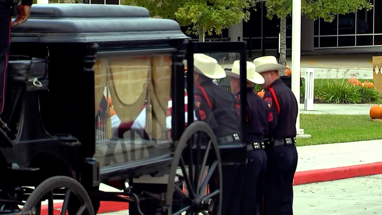 La mañana del lunes su familia asistió a la iglesia bautista Champions Forest para la ceremonia de cuerpo presente.