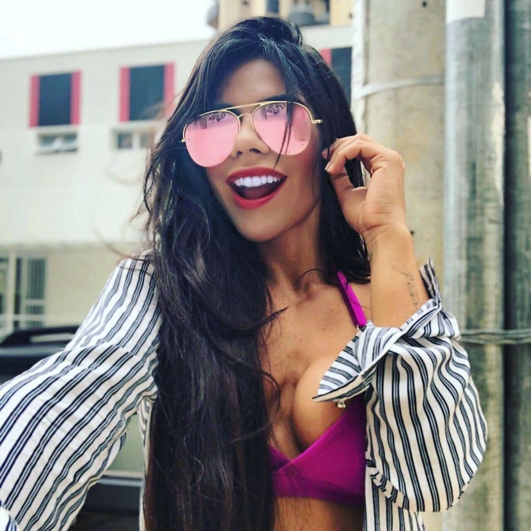 En sus redes sociales tiene cerca de 2.5 millones de seguidores, que además de ser fanáticos de sus curvas, seguramente también disfrutan de sus contenidos relacionados con el fútbol.