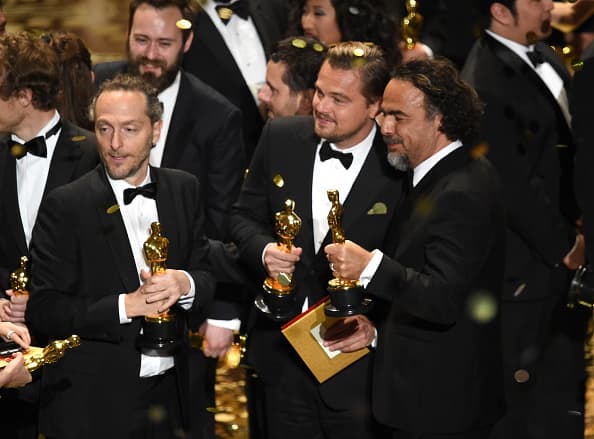 En 2016, Lubezki se sumó a Leonardo Dicaprio (Mejor actor) y Alejandro G. Iñárritu (Mejor director) con su Oscar a Mejor fotografía en The Revenant (2015).