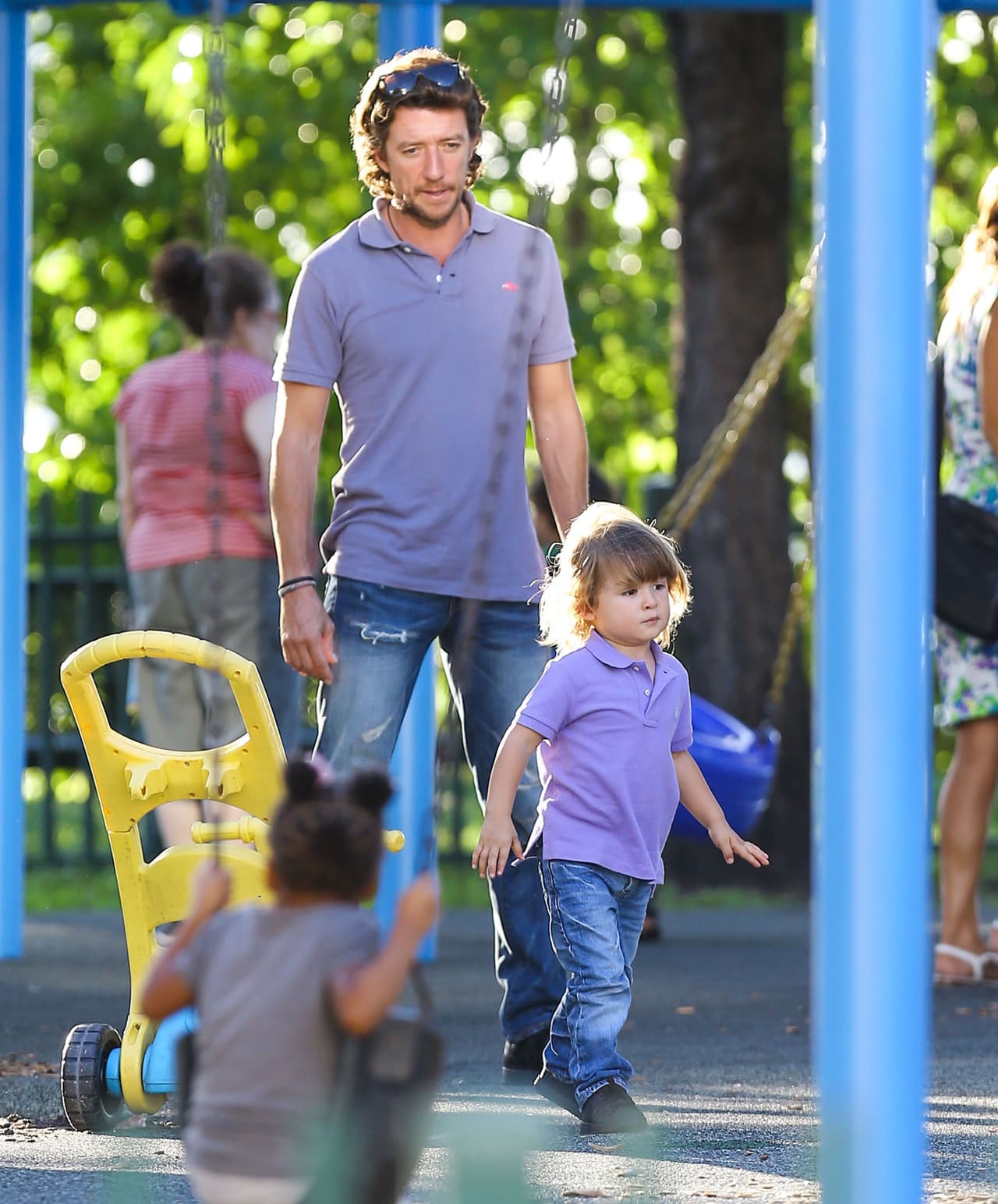 Colate jugando con su hijo Nico hace unos meses.