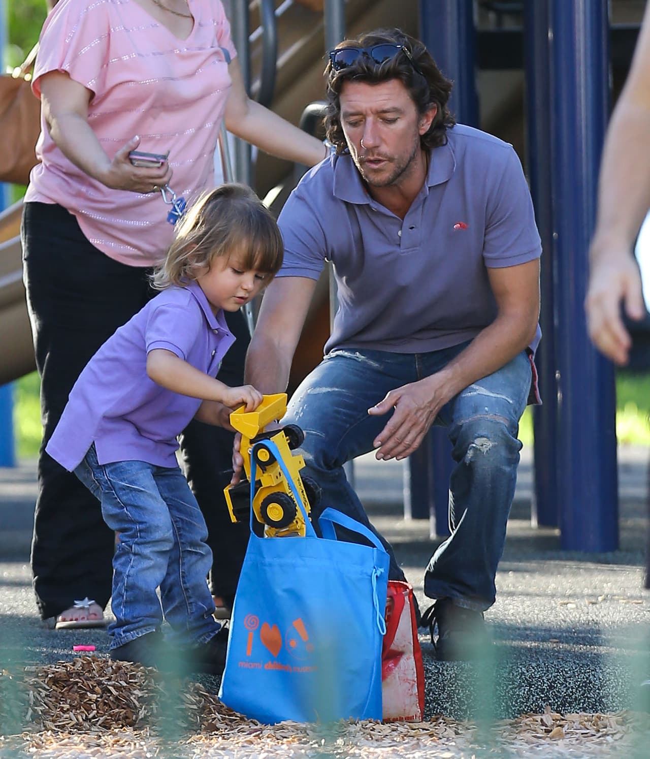 Colate jugando con su hijo Nico hace unos meses.