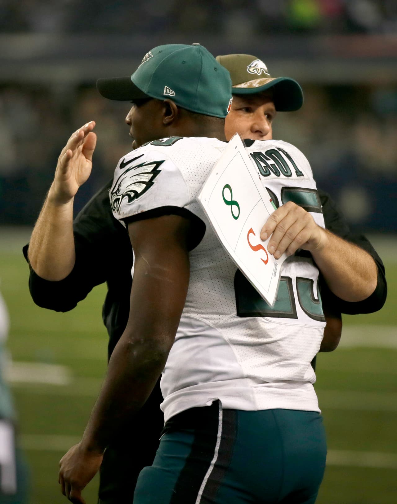 Chip Kelly: Yo respeto a LeSean McCoy, pero está equivocado en sus declaraciones