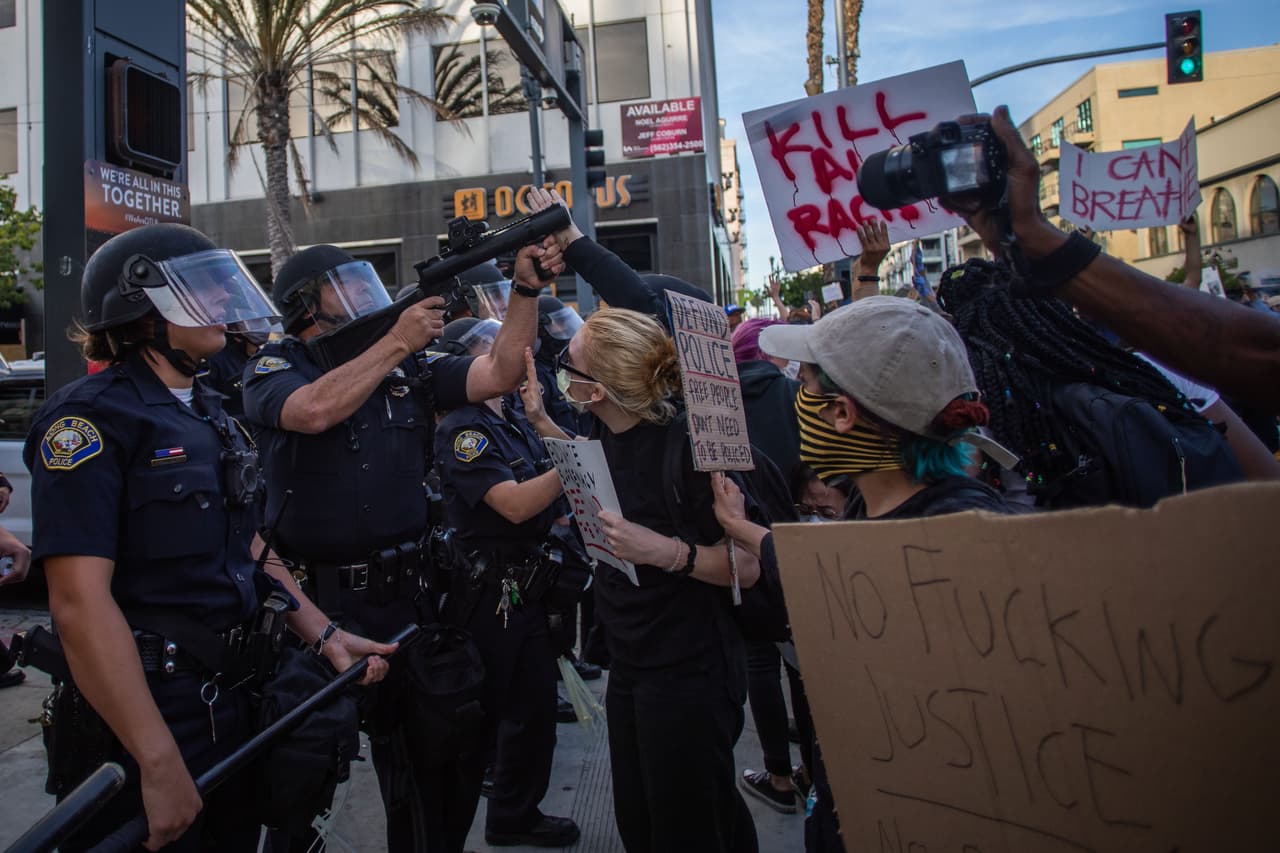No pasó nada con los tiroteos, #MeToo e inmigración: ¿legislará el Congreso sobre la brutalidad policial?