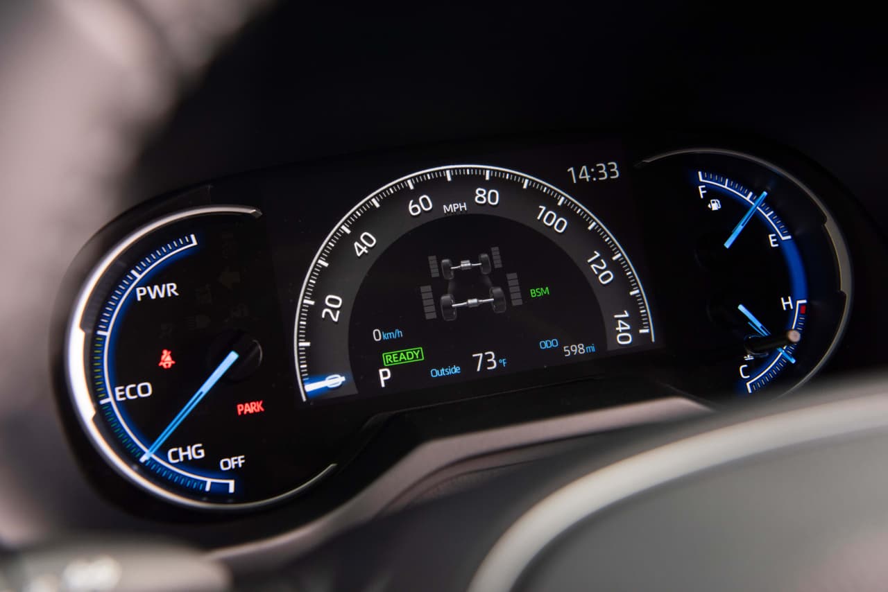 Esta diferencia de precio, relativamente pequeña, puede ser compensada en unos cuantos años gracias a su ahorro de combustible.