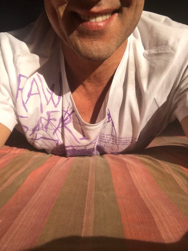 De vez en cuando, el galán regala alguna fotografía posada a sus fans para agradecerles por su apoyo.