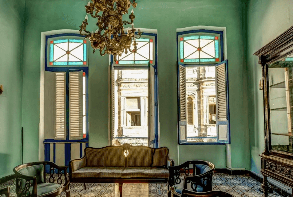 Los cubanos ganaron unos 40 millones de dólares en dos años con Airbnb